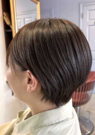 アッシュベージュ×丸みショート サロンギャラリー  ヘアカタログ 
